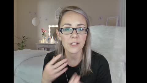 Lynn online show from 12.09.24