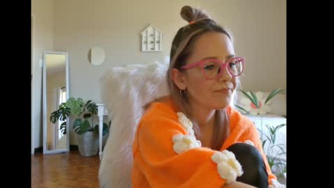 Lynn online show from 02.03.25