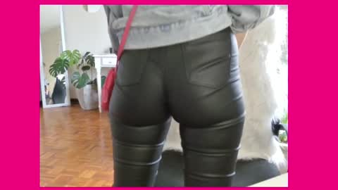 Lynn online show from 02.10.25