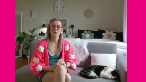 Lynn online show from 02.21.25