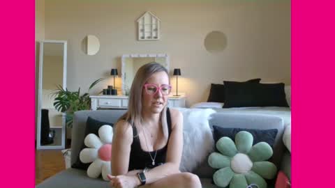 Lynn online show from 03.03.25