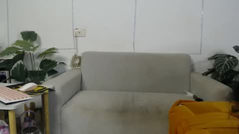 plasticgirll online show from 01.05.26