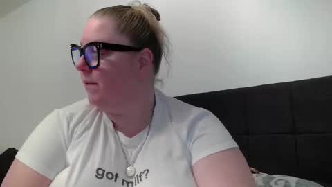 Platinum Puzzy online show from 02.04.26