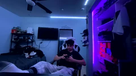 X X X online show from 11.21.25