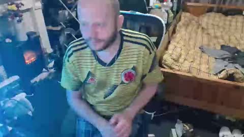 Snapshot of playboy_horny chatting on 11.04.25 playboy_horny online show from 11.04.25