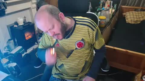 Snapshot of playboy_horny chatting on 12.14.25 playboy_horny online show from 12.14.25