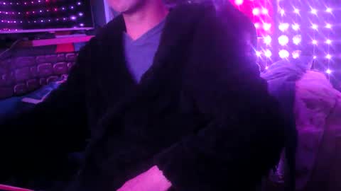 Snapshot of player841 chatting on 02.08.25 Leonardo online show from 02.08.25