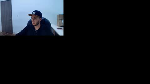 Snapshot of player_onee chatting on 01.11.26 player_onee online show from 01.11.26