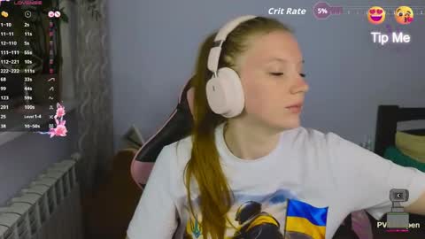 Snapshot of playful_mary chatting on 05.25.26 Masha online show from 05.25.26