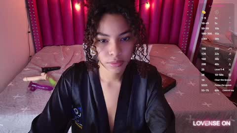 Snapshot of playfuljust_18 chatting on 01.30.25 SAMARA online show from 01.30.25