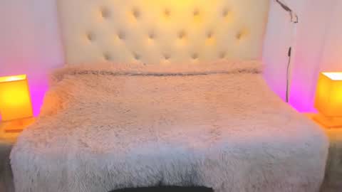 jen online show from 02.22.25