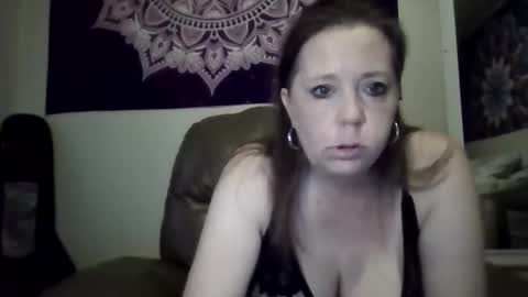 Snapshot of playfulmaryjane2017 chatting on 10.22.25 playfulmaryjane2017 online show from 10.22.25