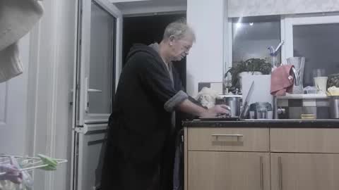 Play Me online show from 12.01.25