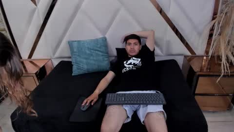 pleasure_duoo online show from 10.15.25