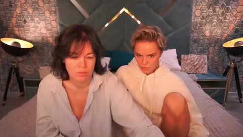 Ira brunette and Vika blonde online show from 11.22.25