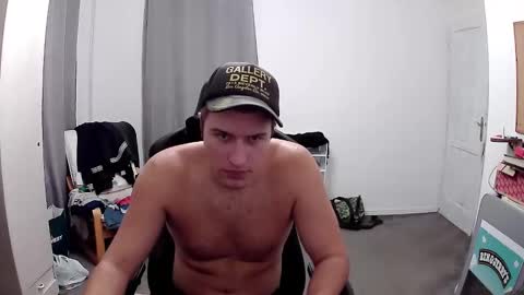 plkrisztian online show from 10.14.25