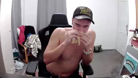 plkrisztian online show from 11.11.25