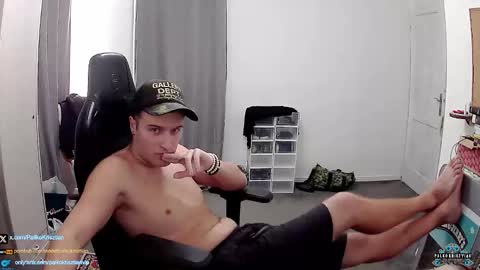 plkrisztian online show from 11.23.25