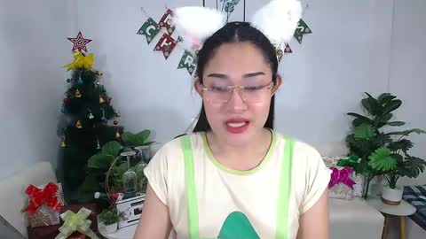 Snapshot of ploysaithailand chatting on 01.01.25 Ploysai online show from 01.01.25