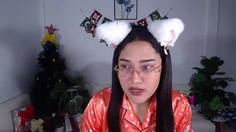 Snapshot of ploysaithailand chatting on 01.08.25 Ploysai online show from 01.08.25