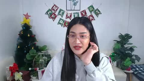 Snapshot of ploysaithailand chatting on 01.13.25 Ploysai online show from 01.13.25