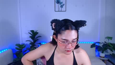 Snapshot of ploysaithailand chatting on 10.03.25 Ploysai online show from 10.03.25