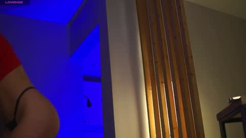 Ari online show from 10.16.25