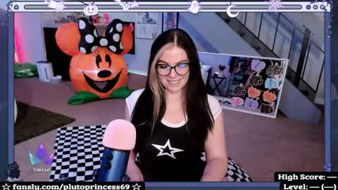 Snapshot of plutoprincess69 chatting on 10.21.25 Pluto Princess online show from 10.21.25