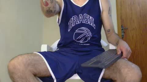 Snapshot of po3t3r0 chatting on 12.14.25 juan online show from 12.14.25