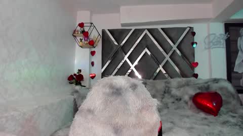 I dream of having many followers online show from 02.22.25