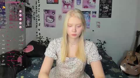 Snapshot of pocet_barbie chatting on 01.30.25 Mary online show from 01.30.25