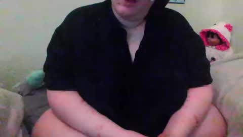 Snapshot of poetrytheseller chatting on 10.18.25 Poetry online show from 10.18.25