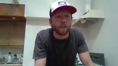 Snapshot of pointbreakfroth chatting on 09.10.25 Pointbreakfroth online show from 09.10.25