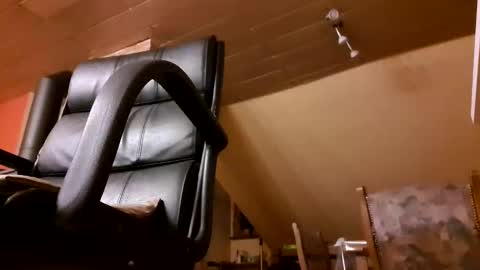Snapshot of pointman72 chatting on 10.19.25 pointman72 online show from 10.19.25