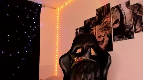 Willow                      Hours 12pm to 630pm Colombian time FRIDAY AND SUNDAY FREE DAYS online show from 12.15.24