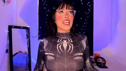 Willow                      Hours 12pm to 630pm Colombian time FRIDAY AND SUNDAY FREE DAYS online show from 01.12.25