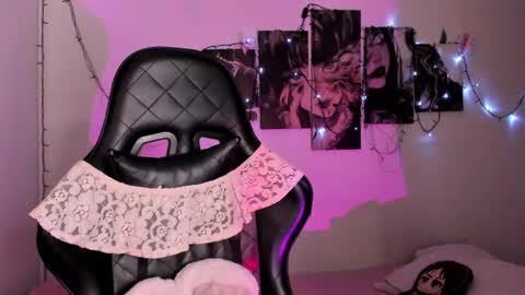 Willow                      Hours 12pm to 630pm Colombian time FRIDAY AND SUNDAY FREE DAYS online show from 11.09.25