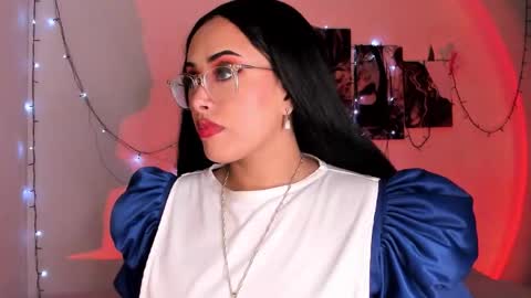 Willow                      Hours 12pm to 630pm Colombian time FRIDAY AND SUNDAY FREE DAYS online show from 11.29.25