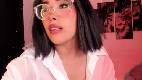 Willow                      Hours 12pm to 630pm Colombian time FRIDAY AND SUNDAY FREE DAYS online show from 12.20.25