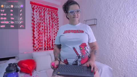 Snapshot of poisson_ivy_ chatting on 02.05.25 poisson_ivy_ online show from 02.05.25