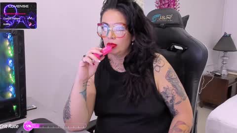 Snapshot of poisson_ivy_ chatting on 02.07.25 poisson_ivy_ online show from 02.07.25