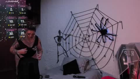 Snapshot of poisson_ivy_ chatting on 10.02.25 poisson_ivy_ online show from 10.02.25