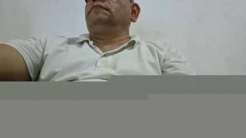 Snapshot of poli475 chatting on 02.02.25 poli online show from 02.02.25