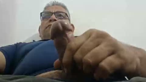 Snapshot of poli475 chatting on 02.01.26 poli online show from 02.01.26