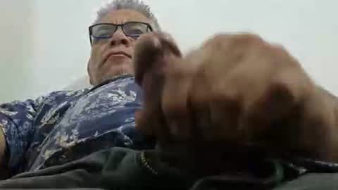 Snapshot of poli475 chatting on 02.14.26 poli online show from 02.14.26