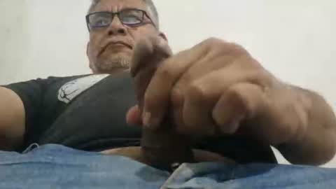 Snapshot of poli475 chatting on 02.18.26 poli online show from 02.18.26