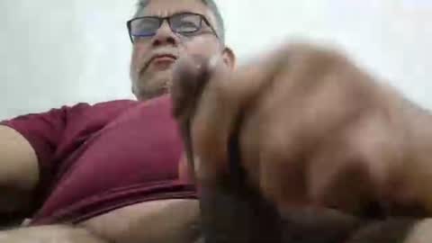 Snapshot of poli475 chatting on 02.20.26 poli online show from 02.20.26