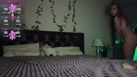 Snapshot of polidevis chatting on 12.14.24 Candytrain online show from 12.14.24