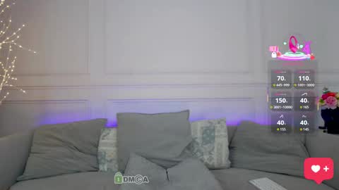 Snapshot of poliina chatting on 09.30.25 Polina online show from 09.30.25