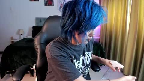 Snapshot of polilla_10_ chatting on 02.26.25 Poli online show from 02.26.25